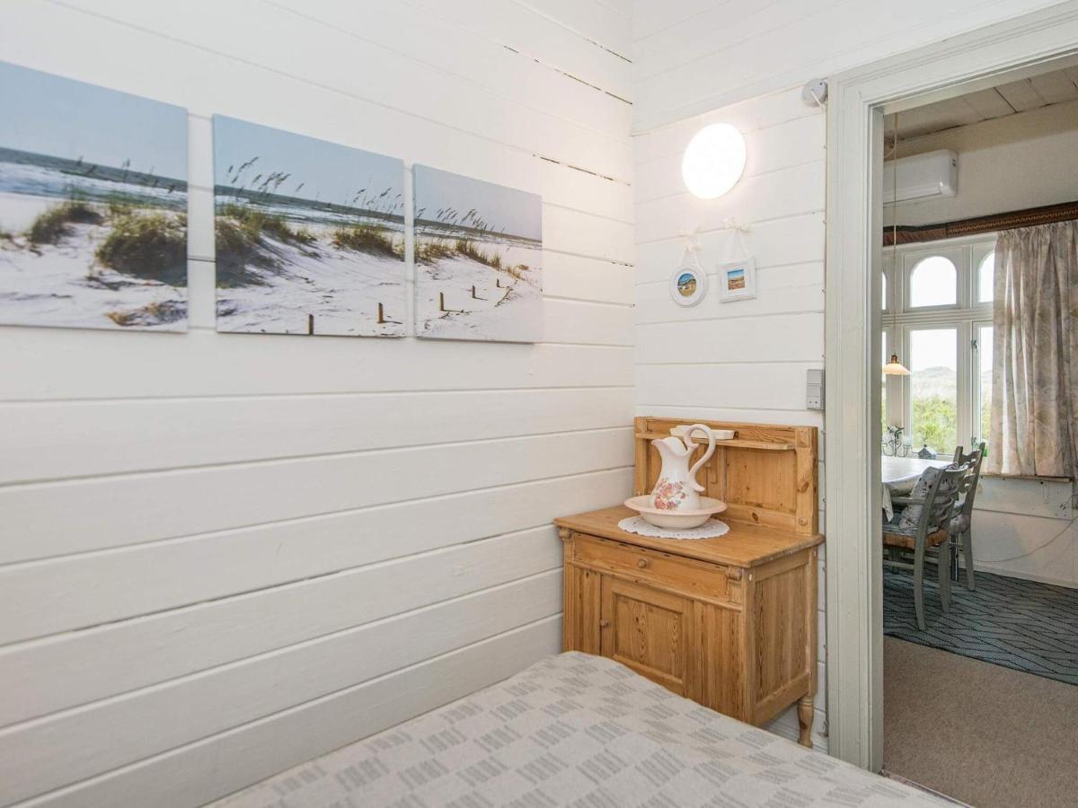 4 Person Holiday Home In R M Lakolk Extérieur photo